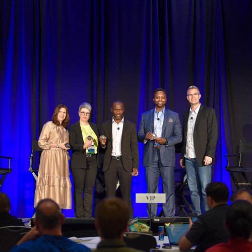 Deal Maker community award moment